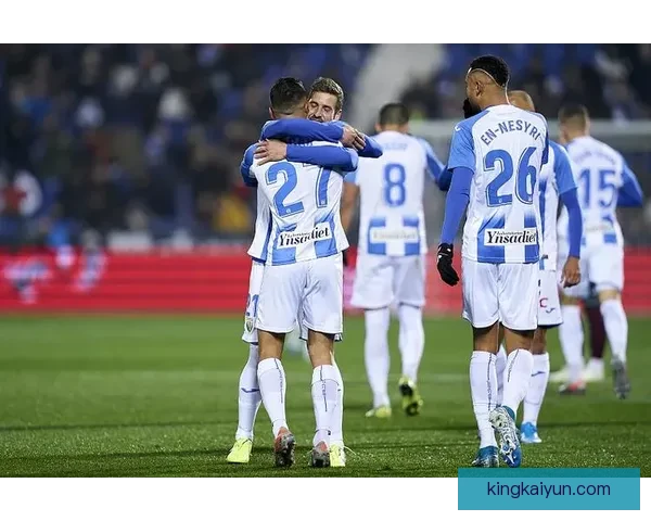 日本队世预赛表现稳健 状态回暖备受关注